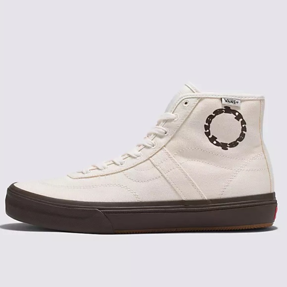 Vans Women’s Crockett High Dec
Quasi White
Vans X Quasi Crockett High Decon Shoe - Picture 3 of 16